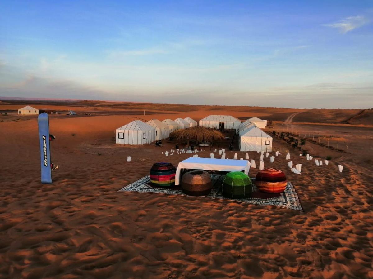 Akabar Luxury Desert Camp Merzouga Esterno foto