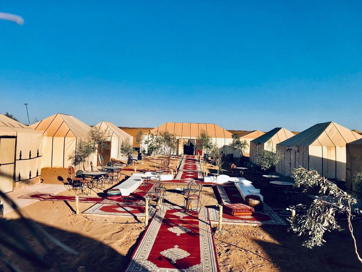 Akabar Luxury Desert Camp Merzouga Esterno foto