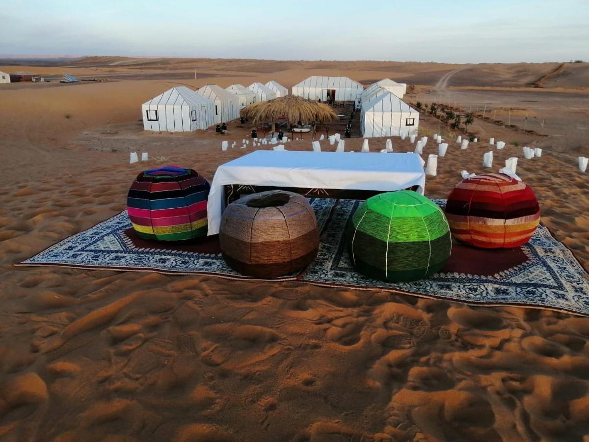 Hotel Luxury Camp & Activities Merzouga Esterno foto