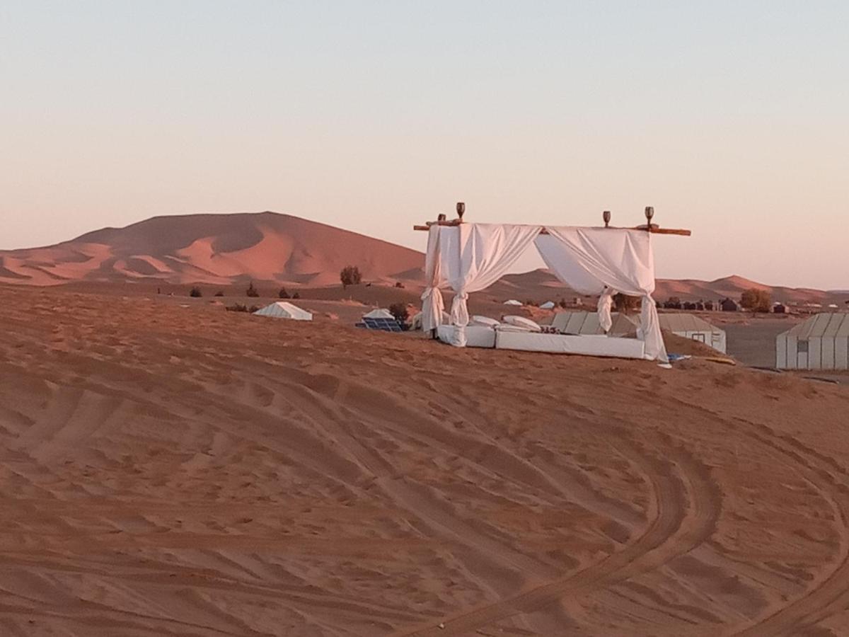 Akabar Luxury Desert Camp Merzouga Esterno foto